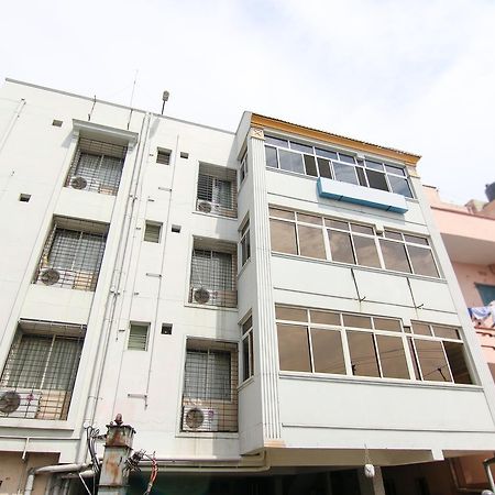 Oyo 9207 Chakri Guest House Visakhapatnam Bagian luar foto
