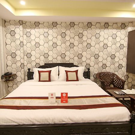 Oyo 9207 Chakri Guest House Visakhapatnam Bagian luar foto