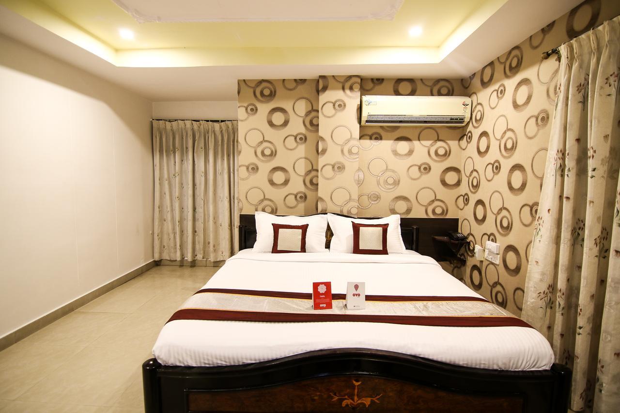 Oyo 9207 Chakri Guest House Visakhapatnam Bagian luar foto